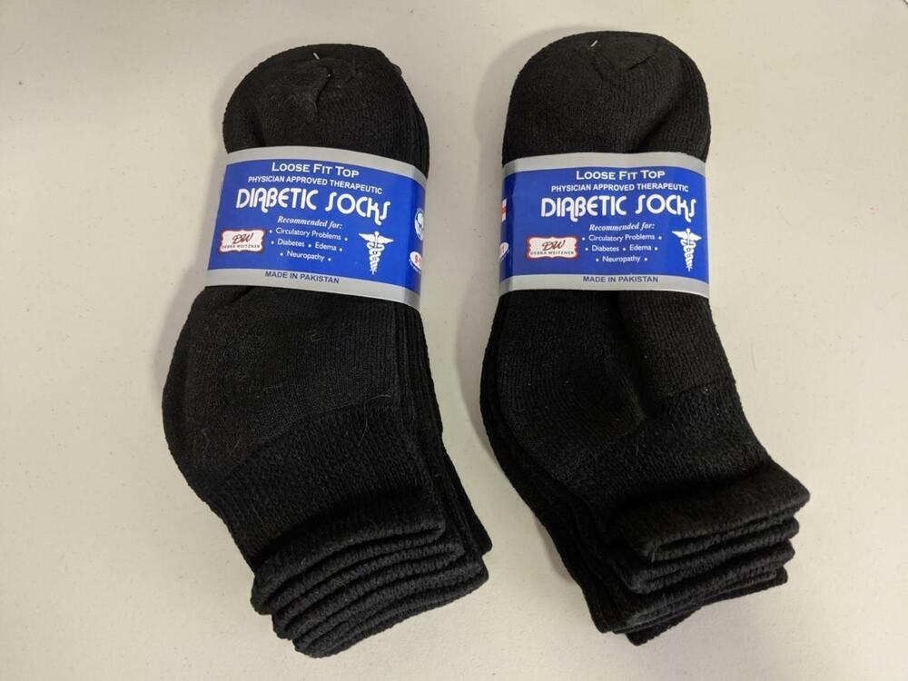 Debra Weitzner Size 9-11 Diabetic Socks Loose Socks 6 Pairs Crew Black -042034